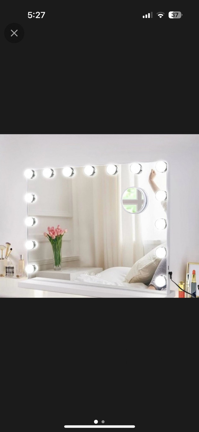 Lighted vanity mirror in Home Décor & Accents in City of Toronto