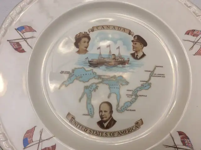 Opening of St Lawrence By Queen Elizabeth II Display Plate  in Arts & Collectibles in Oshawa / Durham Region - Image 3
