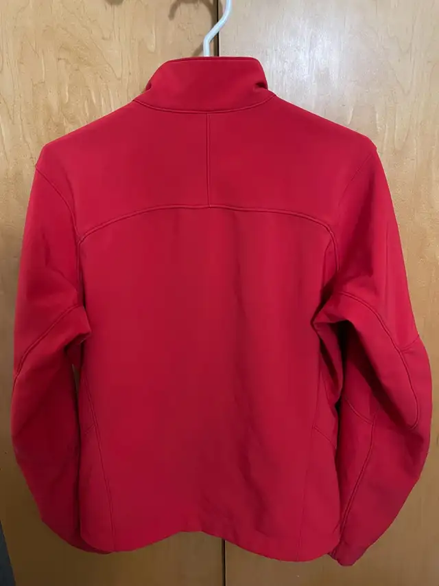 Patagonia Men’s Polartec Jacket Small Read Description in Men's in Calgary - Image 8