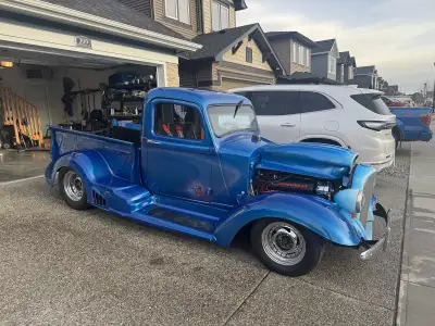 1935 Chevy 100 350 small block Chevy less then 500 km on full rebuild Sniper 2 fuel injection Turbo...