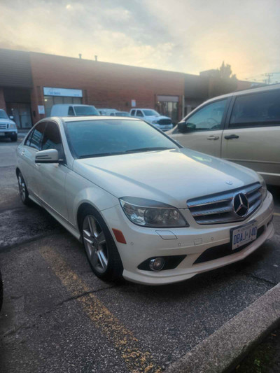2010 Mercedes C300 4Matic AMG Package
