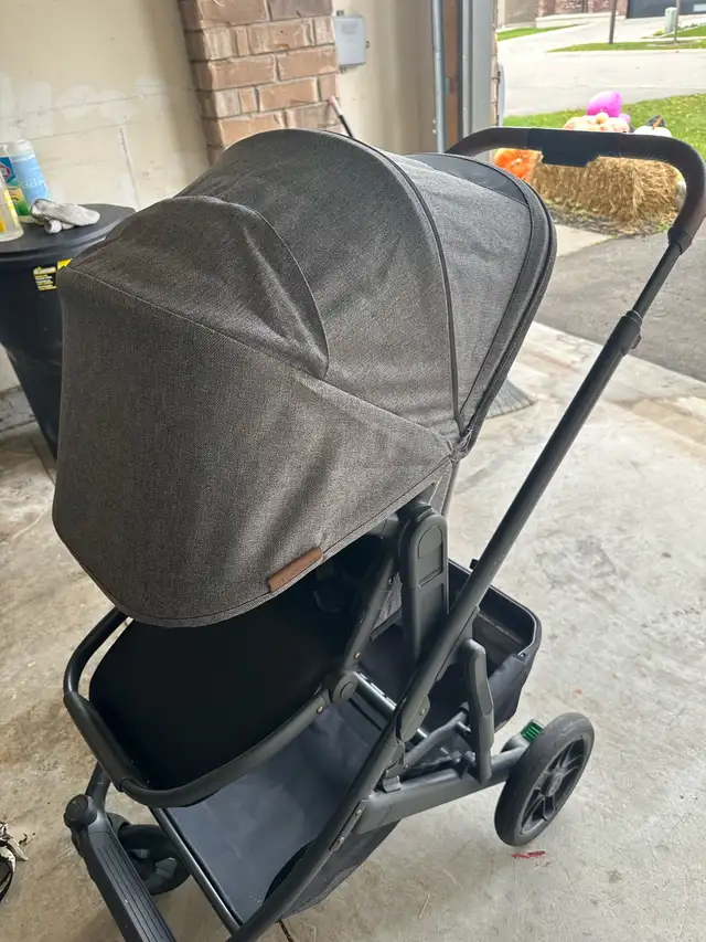 uppa baby Cruz V2 in Strollers, Carriers & Car Seats in St. Catharines - Image 6