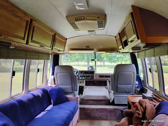 1987 Airstream Motorhome in RVs & Motorhomes in Brockville - Image 11
