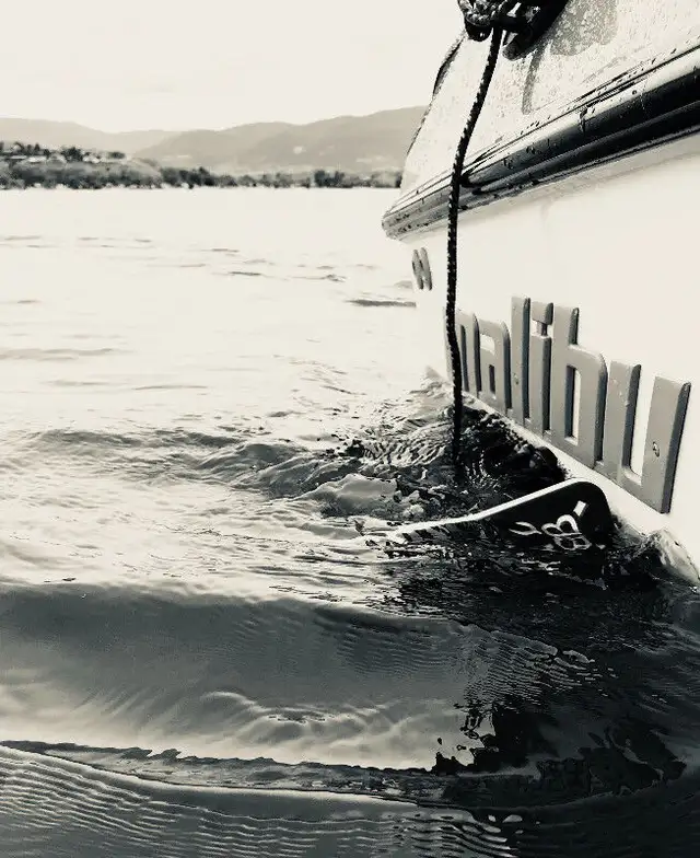 Wakesurf surf Shaper $300 in Water Sports in Vernon - Image 3