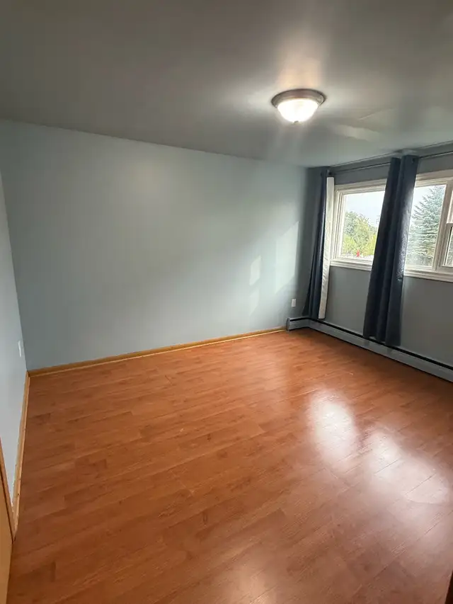 2 bedroom apartment  in Long Term Rentals in Sudbury - Image 3
