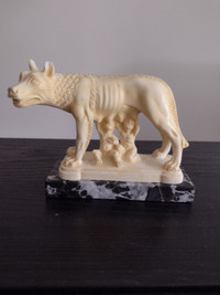 VINTAGE ROMAN CAPITOLINE WOLF ROMULUS REMUS CARVED STATUE SIGNED
