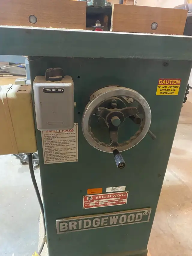 Bridgewood Shaper/router table in Power Tools in Belleville - Image 2