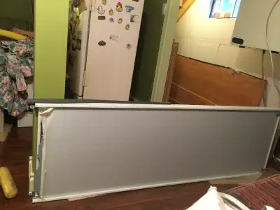 Portes garde robe miroir/mirrored closet doors, View more