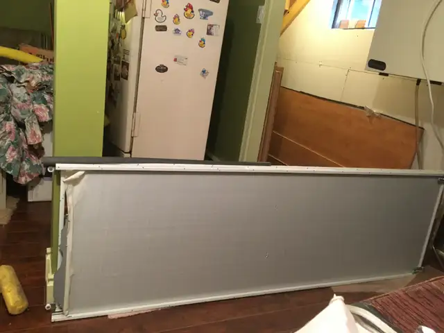 Portes garde robe miroir/mirrored closet doors in Plumbing, Sinks, Toilets & Showers in Longueuil / South Shore - Image 2