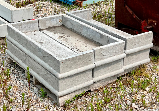 New Surplus Concrete Precast Steps in Outdoor Décor in Hamilton - Image 3