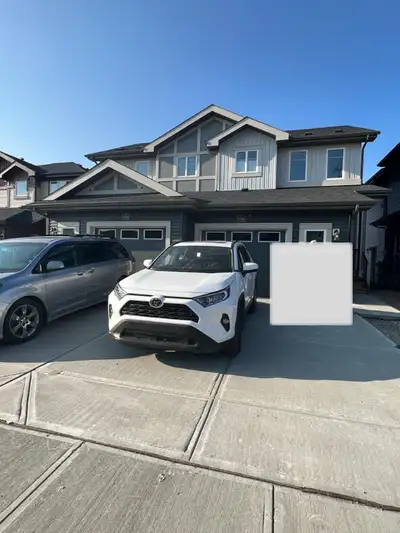 Family-Friendly House Available for Lease/Sublease(AirBnB Host) Location: Airdrie SW About the Space...