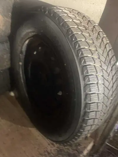 Like new used 3 months on Nissan Murano 245 70 17