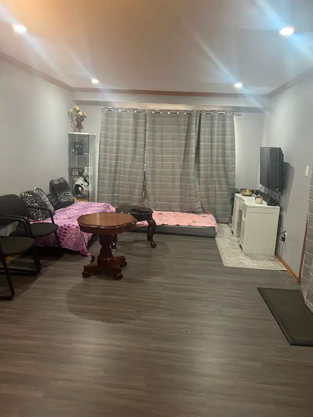House for rent in Long Term Rentals in Mississauga / Peel Region - Image 3
