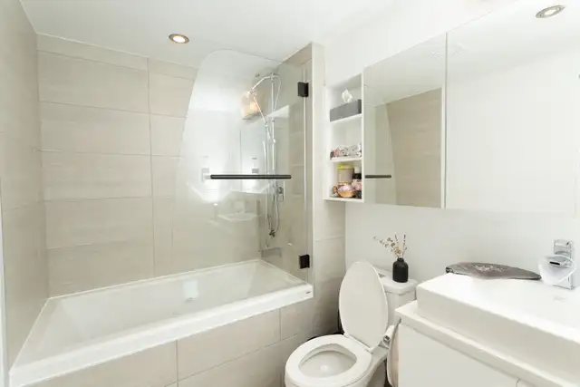 Bright 2BR Condo with Parking – Rosemont in Condos for Sale in City of Montréal - Image 5
