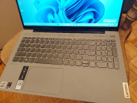 Laptop Lenovo i7-1065G7 .10th Generation...Windows 11.. ..