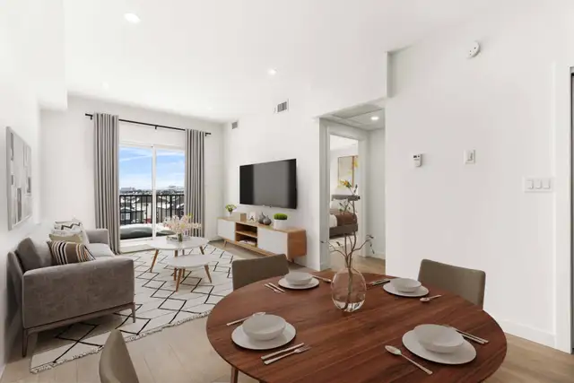 LUXURY 2 Bedroom Apartment! Move in Ready!