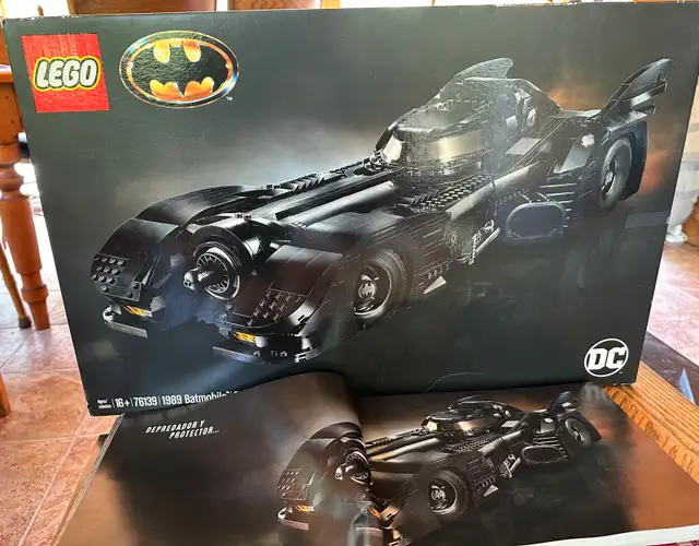 LEGO Batmobile 1989 (76139) - Rare, complete, like new!62863275426050122