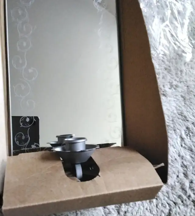 3 Brand New Mirrors With Candle Holders in Home Décor & Accents in Edmonton - Image 5