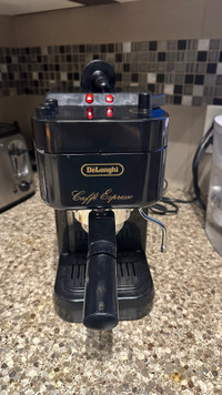  Coffee machine delonghi