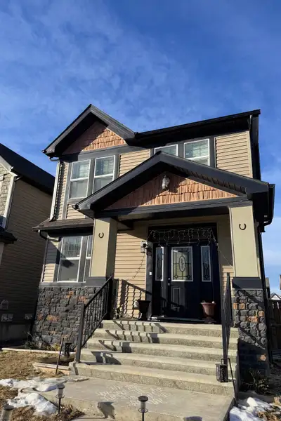 Spacious 3 Bedroom House for Rent – Approx. 1900 Sq Ft Available from Feburary 15th Beautiful and we...