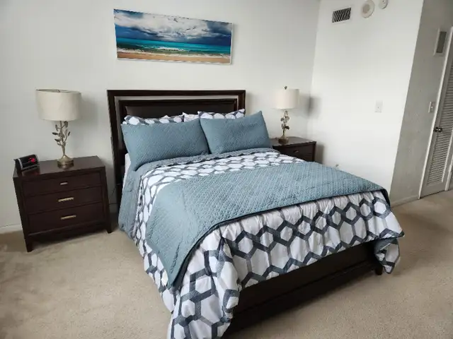 HOLLYWOOD SUNNY ISLES FLORIDA CONDO in Florida in Canada - Image 3