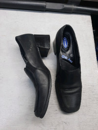 Ladies Black leather shoes size 9