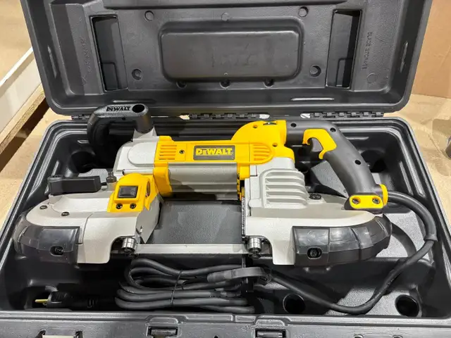 DeWalt Portable Band Saw Deep Cut