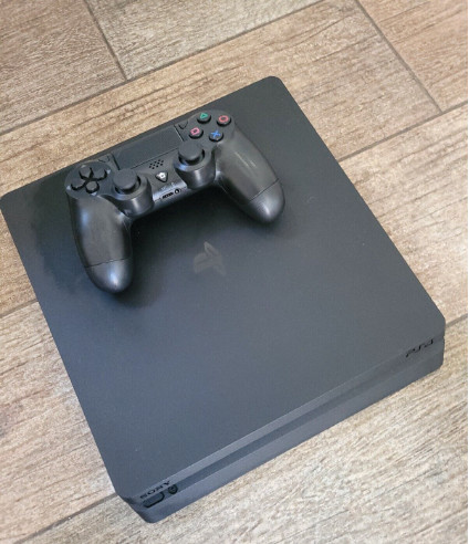 Playstation 4 in Sony Playstation 4 in London - Image 2