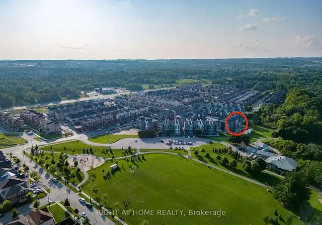 3 Bedroom Townhouse Overlooking Green space for Sale! in Condos for Sale in Oshawa / Durham Region - Image 15