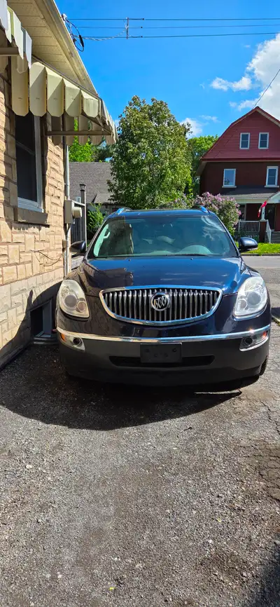 The 2019 Enclave gives you a luxury-style ride with real family practicality—room for everyone, a sm...