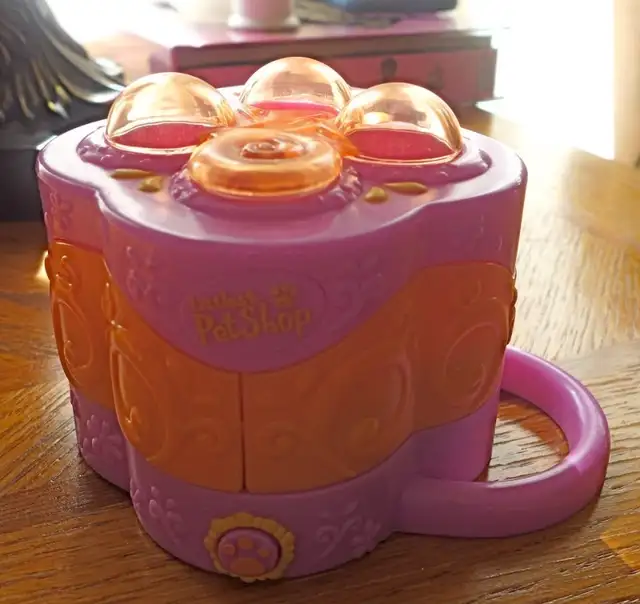 LPS case and figures 25$ Rare63005667798787121