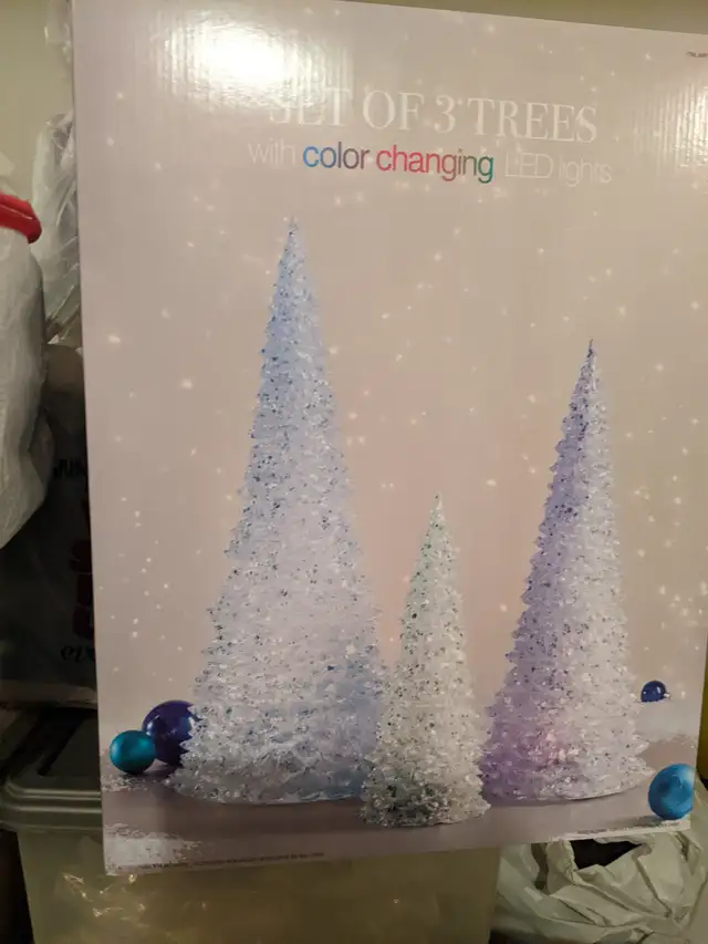 Acrylic Christmas Trees in Holiday, Event & Seasonal in Medicine Hat - Image 2