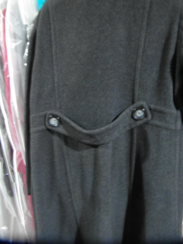 Ladies Long wool coat in Women's - Tops & Outerwear in Stratford - Image 3
