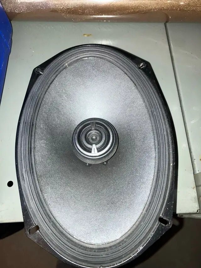 Stereo Equipment in General Electronics in Markham / York Region - Image 7