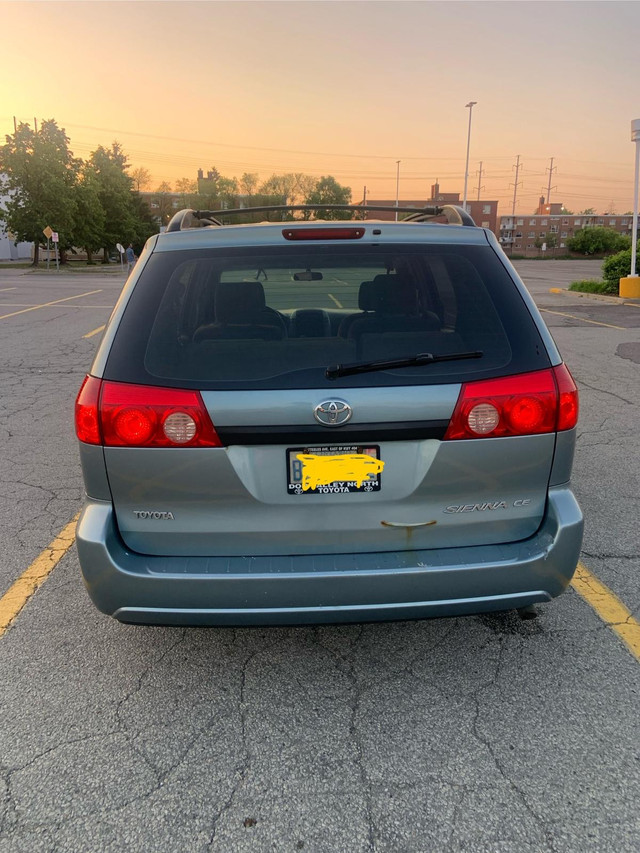 Toyota Sienna for sale in Cars & Trucks in City of Toronto - Image 2
