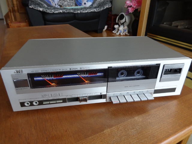 JVC KD-D10C vintage tape deck(1982) for sale in Stereo Systems & Home Theatre in Markham / York Region - Image 2