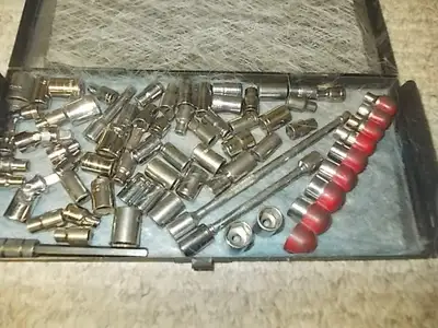 CASE FULL OF ALL SIZES (METRIC & STANDARD) SOCKETS & FLEX-JOINTS-, 1/4"DRIVER EXTENSIONS, ----GOOD U...