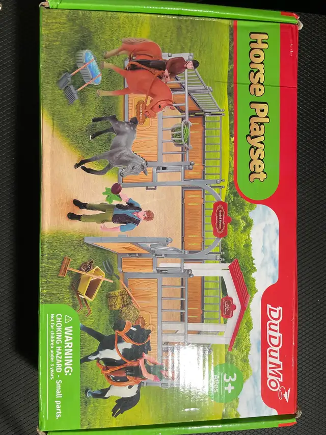 DuDuMo Horse Playset  in Horses & Ponies for Rehoming in City of Toronto - Image 2