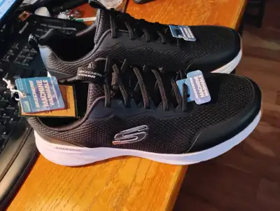 Men's sketcher sneakers sz 13 brand new, View more