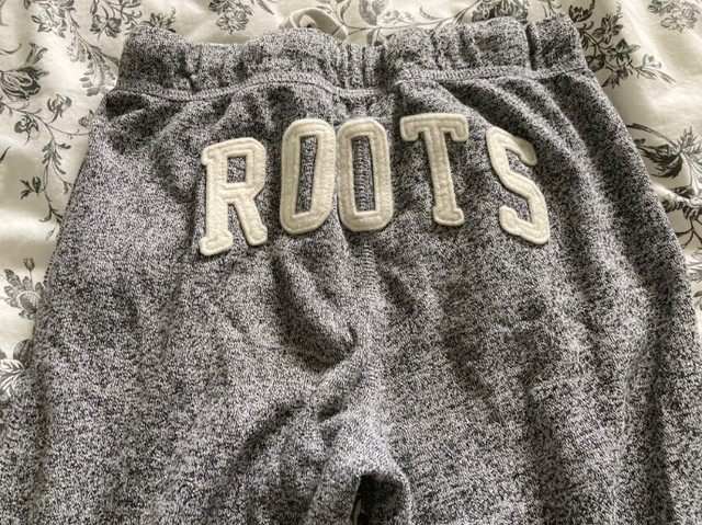 Roots Sweatpants in Kids & Youth in Napanee - Image 3