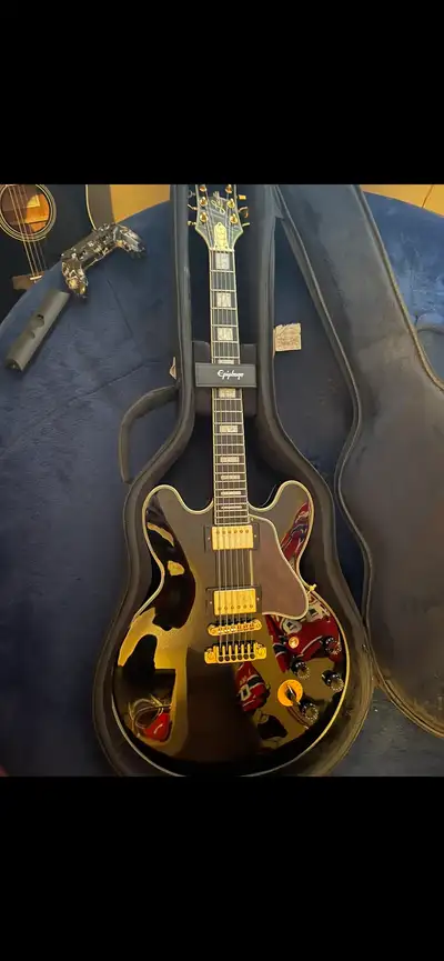 Epiphone Lucille, View more