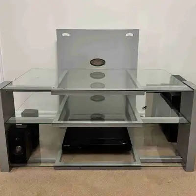 ✔ Strong metal frame ✔ Tempered glass shelves ✔ Multiple levels for storage ✔ Clean and modern style...