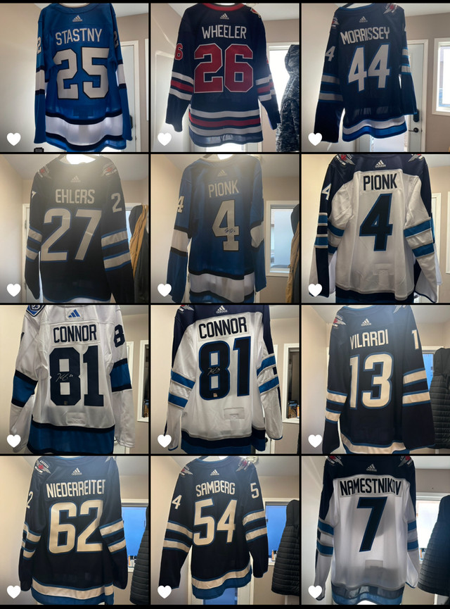 Winnipeg Jets jerseys  dans Hockey  à Winnipeg