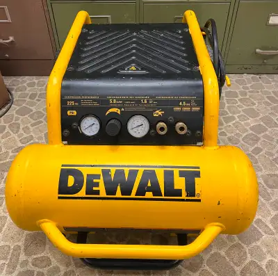 DEWALT D55146 air compressor - 1.6 Hp Continuous, 200 Psi, 4.5 Gallon, oil-free. In excellent workin...