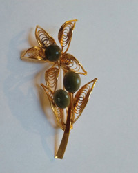 Vintage Floral Jade Pin