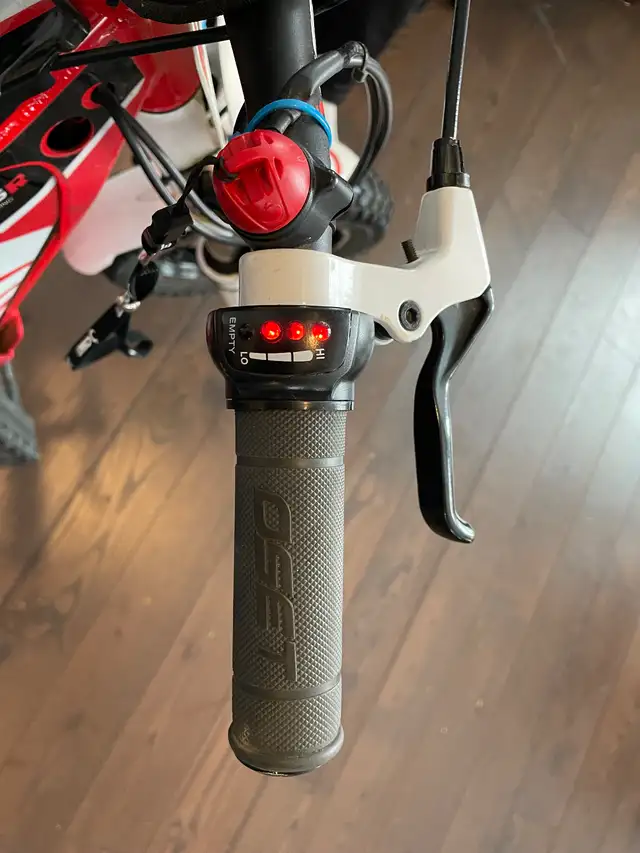 Oset 12.5R Kids Electric Motorcycle/Dirt bike in Dirt Bikes & Motocross in Kingston - Image 6