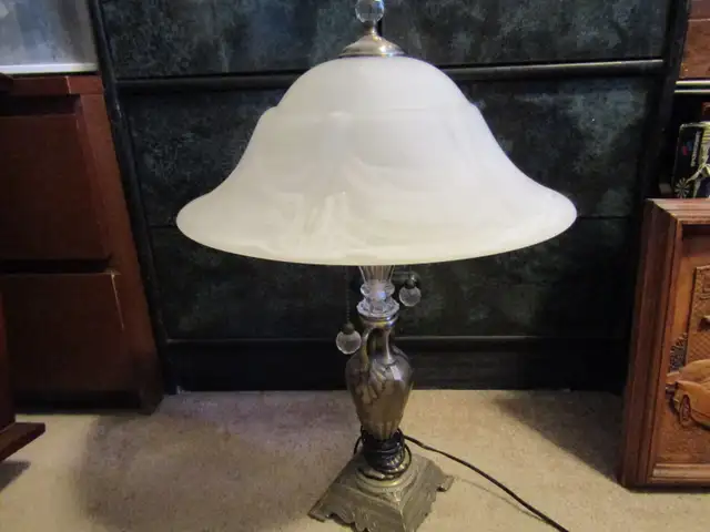 Table Lamp with Frosted Glass Shade in Indoor Lighting & Fans in City of Toronto - Image 2