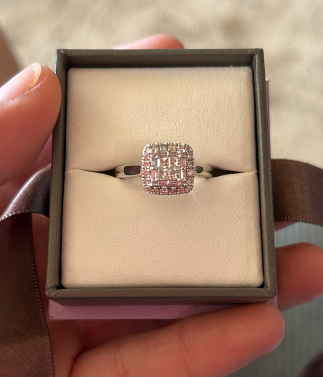Micheal Hill Engagement Ring in Jewellery & Watches in Napanee