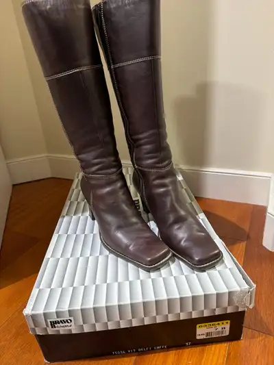 Bravo Women brown leather knee-high boots, View more