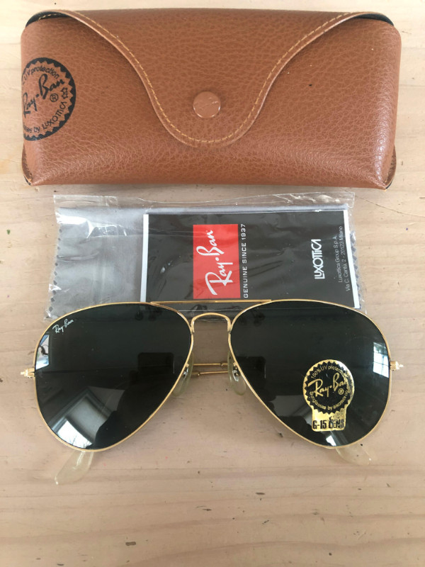 RayBan AVIATOR Sun Glasses - As New in Jewellery & Watches in City of Toronto - Image 2